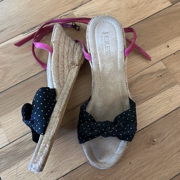 Polka dot and pink suede wedge sandals - Picture 2 of 4